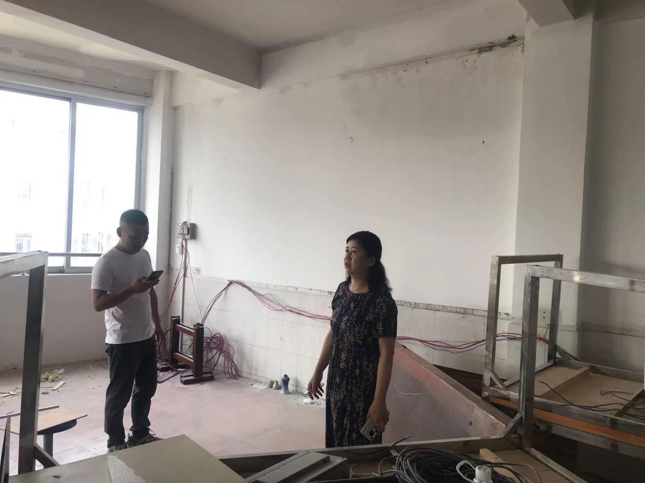 艺术设计学院与后勤基建部门联合行动确保实训室建设项目顺利推进